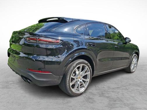 Black   A1 2023 Porsche Cayenne Cayenne