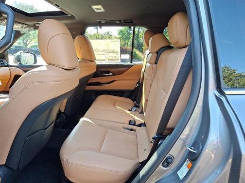 2025 Lexus LX 600 Luxury