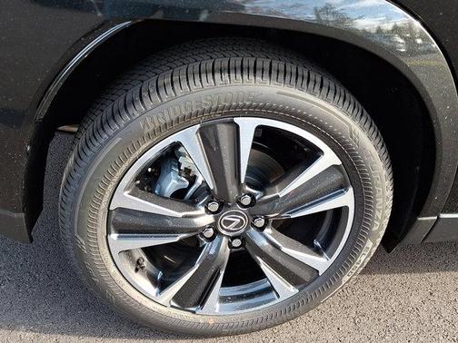 2025 Lexus UX 300h Premium