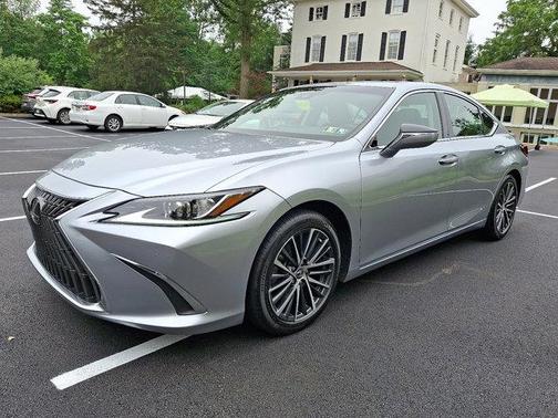 2022 Lexus ES 350 Base