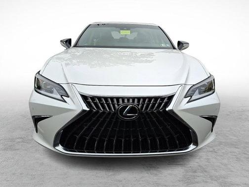 2022 Lexus ES 350 Base