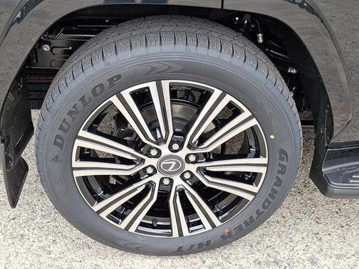 2025 Lexus LX 600 Luxury