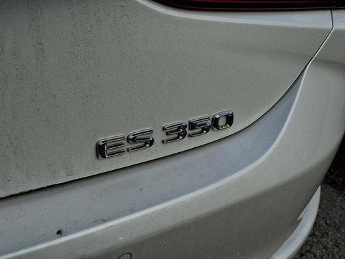 2023 Lexus ES 350 Base