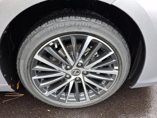 2025 Lexus ES 350 Premium