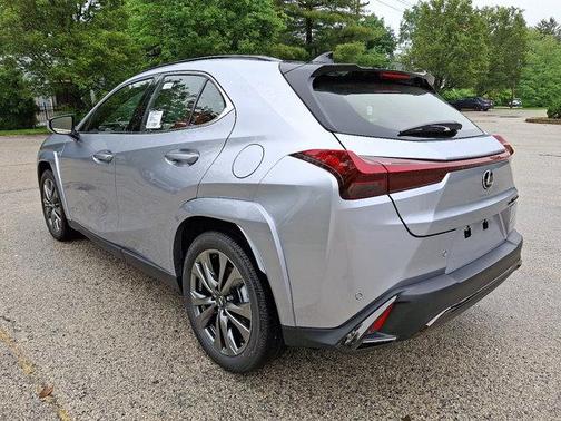 2025 Lexus UX 300h F SPORT Handling
