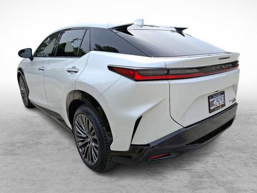 2023 Lexus RZ 450e Premium