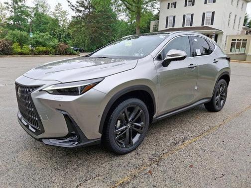 2025 Lexus NX 450h+ Luxury