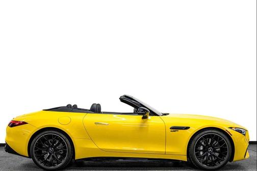 2024 Mercedes-Benz AMG SL 43 Base