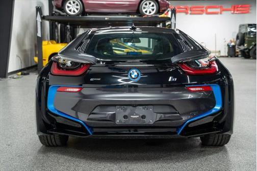 2015 BMW i8 Coupe 2D
