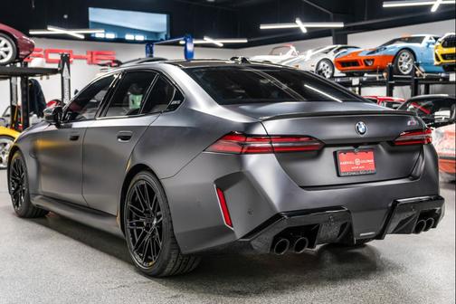 2025 BMW M5 Base