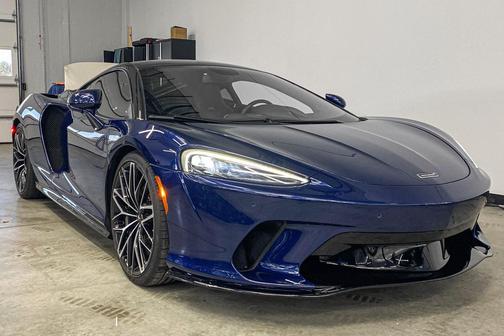 2022 McLaren GT Coupe