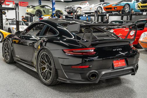 2018 Porsche 911 GT2 RS