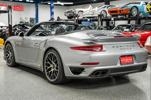 2016 Porsche 911 Turbo S
