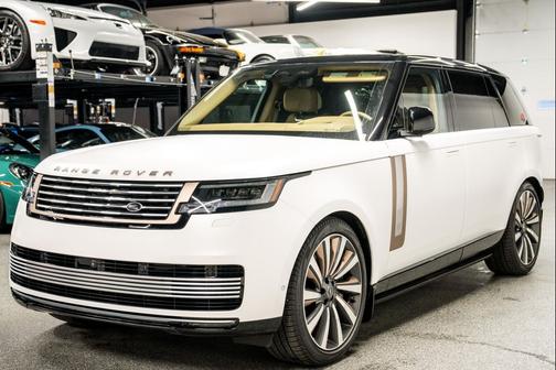 2024 Land Rover Range Rover P615 SV