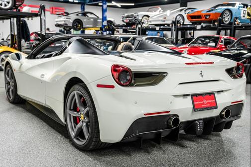 2018 Ferrari 488 Spider Base