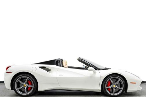 2018 Ferrari 488 Spider Base