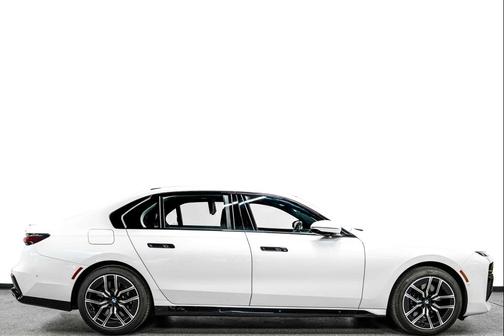 2024 BMW 760 xDrive