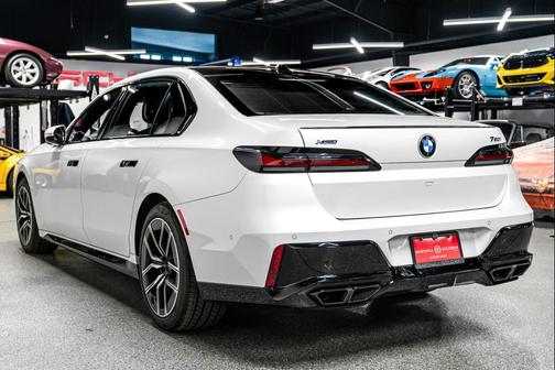2024 BMW 760 xDrive