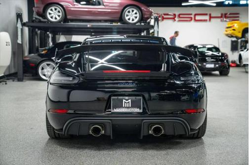 2023 Porsche 718 Cayman GT4 RS