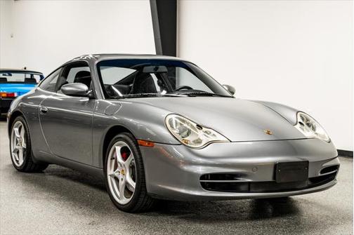 2004 Porsche 911 Carrera