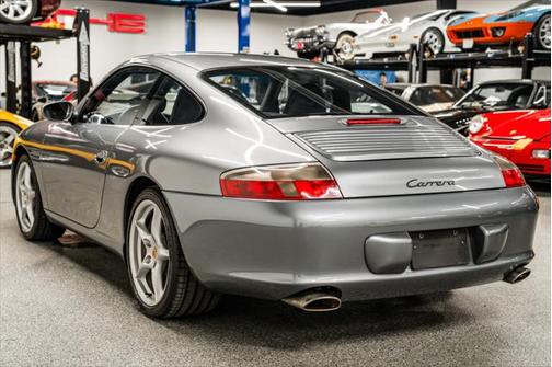 2004 Porsche 911 Carrera