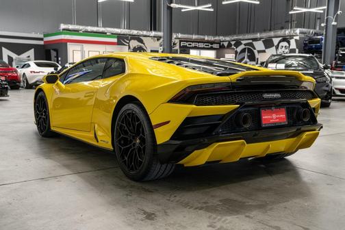 Giallo Belenus 2021 Lamborghini Huracan EVO Coupe