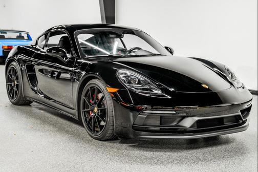2025 Porsche 718 Cayman GTS 4.0