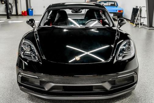 2025 Porsche 718 Cayman GTS 4.0