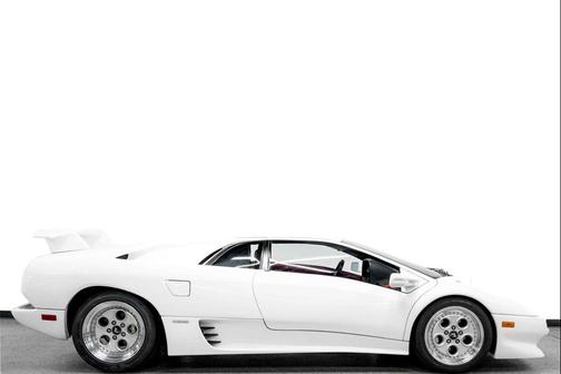 1992 Lamborghini Diablo -Collector Grade, Low Miles, Beautiful Color Combination