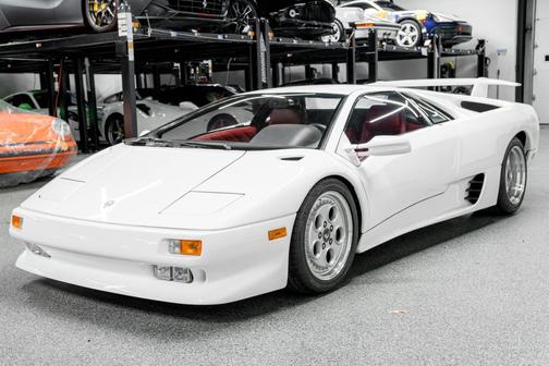1992 Lamborghini Diablo -Collector Grade, Low Miles, Beautiful Color Combination