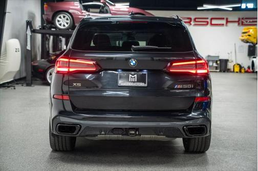 2022 BMW X5 M50i