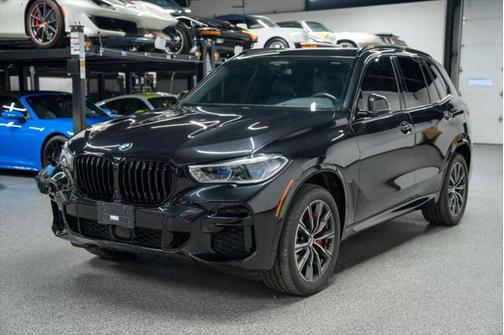 2022 BMW X5 M50i