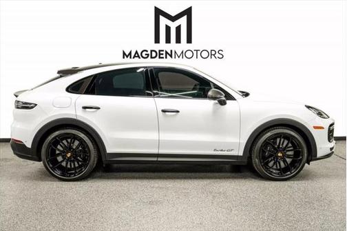 2023 Porsche Cayenne Turbo GT