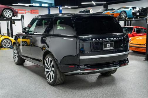 2025 Land Rover Range Rover P530 Autobiography