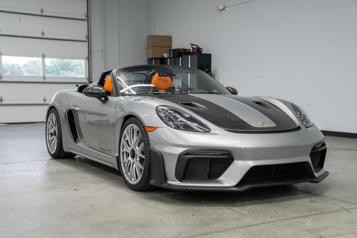 GT Silver Metallic 2025 Porsche 718 Spyder RS