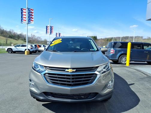 Sandy Ridge Metallic 2018 Chevrolet Equinox AWD 4dr LT w/1LT