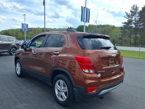 Dark Copper Metallic 2019 Chevrolet Trax AWD 4dr LT