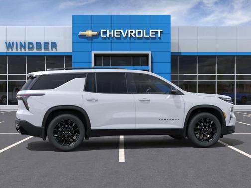 Summit White 2026 Chevrolet Traverse LT