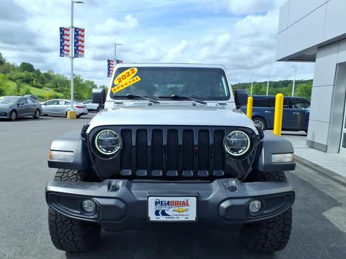 Silver Zynith Clearcoat 2022 Jeep Wrangler Unlimited Willys 4x4