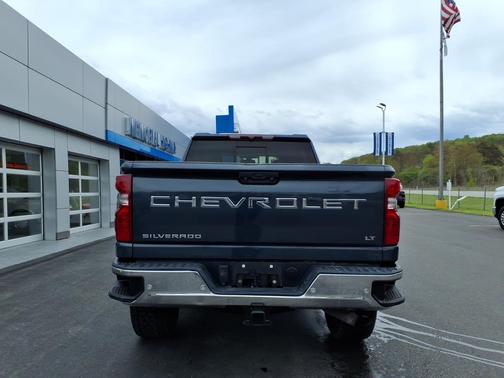 Shadow Gray Metallic 2020 Chevrolet Silverado 2500 4WD Crew Cab 159" LT