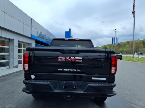 Onyx Black 2024 GMC Sierra 1500 4WD Crew Cab 147" Elevation w/3SB