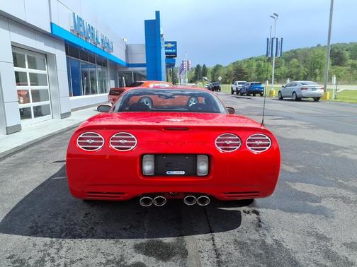2003 Chevrolet Corvette 2dr Z06 Hardtop