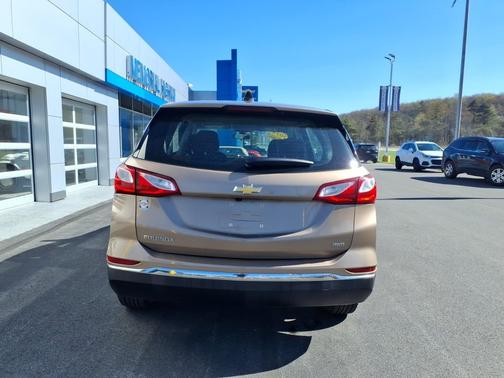 Sandy Ridge Metallic 2018 Chevrolet Equinox AWD 4dr LS w/1LS