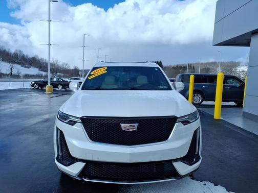 Crystal White Tricoat 2024 Cadillac XT6 AWD 4dr Sport