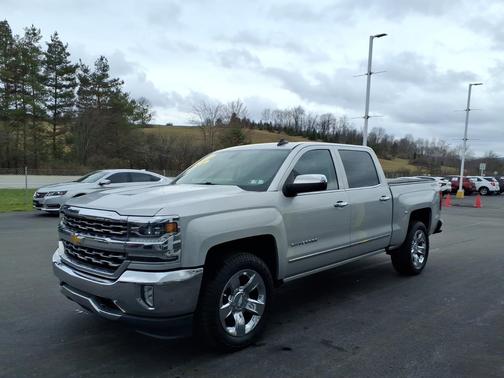 Silver Ice Metallic 2018 Chevrolet Silverado 1500 4WD Crew Cab 143.5" LTZ w/1LZ