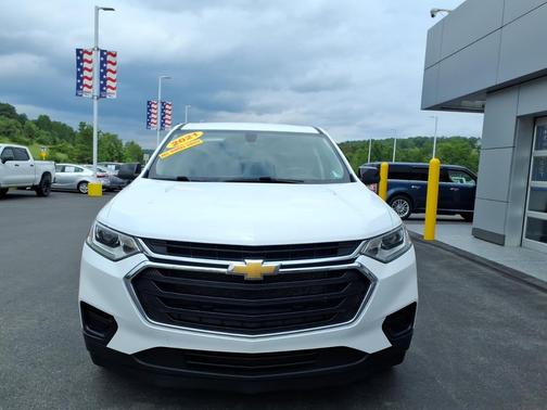 Summit White 2021 Chevrolet Traverse AWD 4dr LS w/1LS