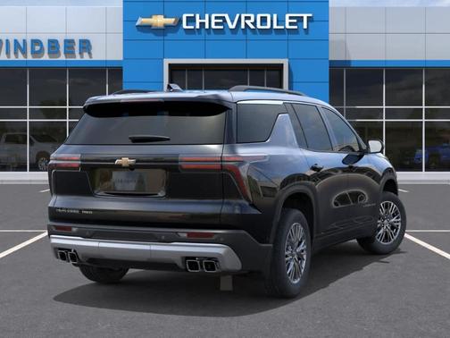Mosaic Black Metallic 2026 Chevrolet Traverse LT