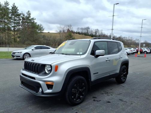 Glacier Metallic Clearcoat 2019 Jeep Renegade Altitude 4x4