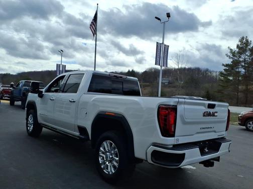 Summit White 2022 GMC Sierra 2500 4WD Crew Cab 159" Denali