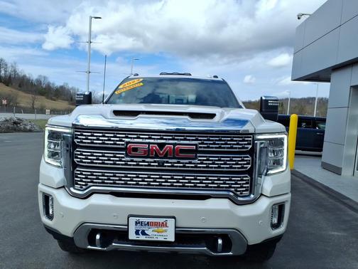 Summit White 2022 GMC Sierra 2500 4WD Crew Cab 159" Denali
